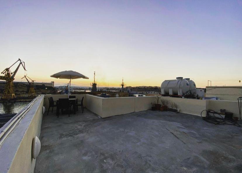 Malta Suites Senglea Buitenkant foto